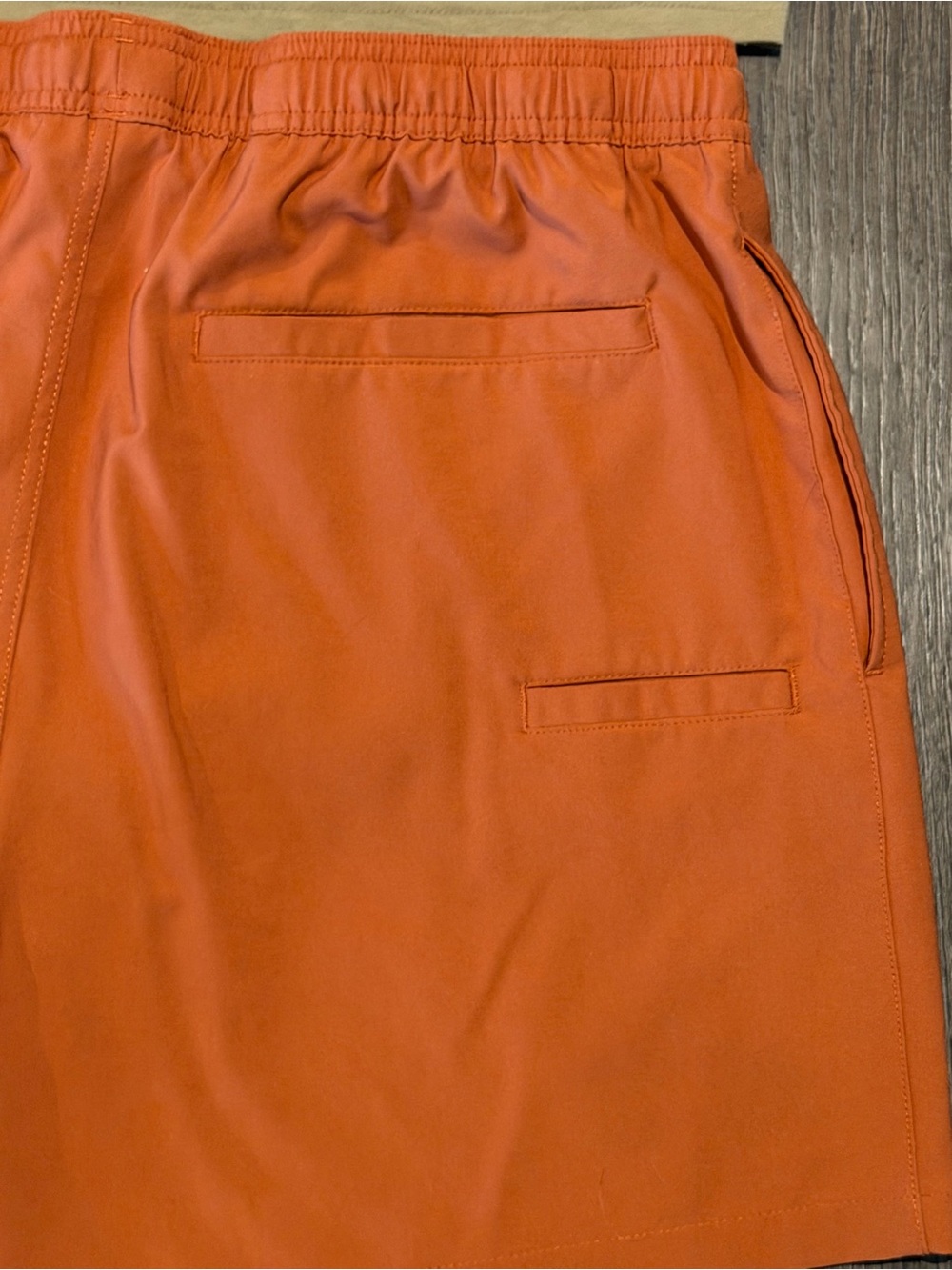 HUK Fishing Men’s Large Shirt & Shorts Set Tan Orange Outdoor Performance Outfit - Picture 8 of 15